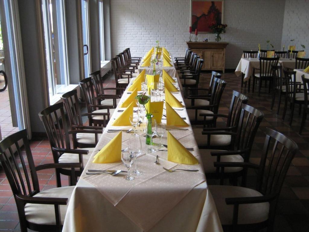 Hotel Alexander Koln Frechen Ngoại thất bức ảnh