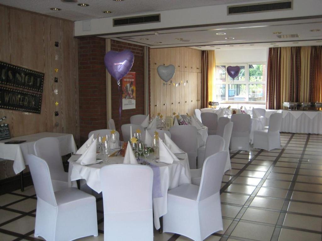 Hotel Alexander Koln Frechen Ngoại thất bức ảnh